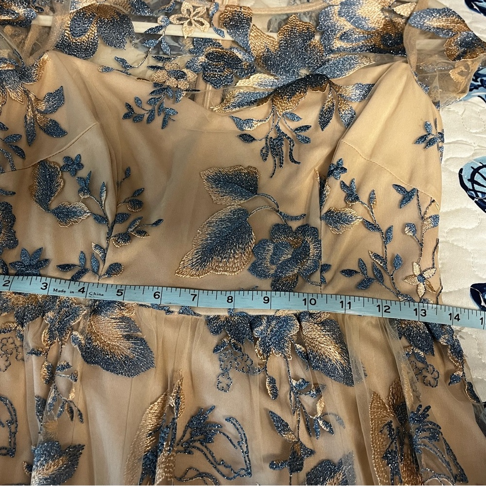 - BHLDN Adriana Papell Guilia Dress Size 2
Worn once - Picture 4 of 6